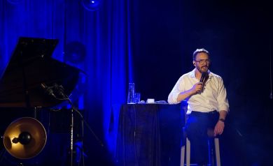 Sławek Uniatowski podczas swojego koncertu. 