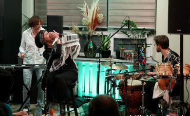 Na scenie Rasm Almashan & Bernard Maseli & Filip Krzysztoporski podczas Jazz Festiwal 