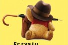 Plakat informował o wyjeździe organizowanym przez Strzelecki Ośrodek Kultury do kina „Chemik” w Kędzierzynie-Koźlu w ramach akcji LATO na film „Krzysiu, gdzie jesteś?”. Wyjazd odbył się 21 sierpnia o godzinie 9:15 z dworca PKS, a koszt uczestnictwa wynosił 15 zł. Plakat utrzymano w żywych, letnich kolorach (żółty, różowy, fioletowy), u góry znalazło się logo SOKu, a grafikę zdobił miś siedzący tyłem z walizką, parasolką i kapeluszem.