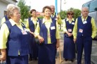 Zespół ,,Viva la Musica'. Ubrani są w żółto granatowe stroje. 