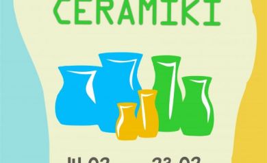 Plakat informuje o warsztatach ceramiki organizowanych przez Strzelecki Ośrodek Kultury. Wydarzenie odbyło się 14 lutego (wtorek) oraz 23 lutego (czwartek) o godzinie 9:00 w pracowni ceramiki. Bilety były dostępne w kasie SOK w kwocie 10 zł. Grafika jest kolorowa, utrzymana w jasnych barwach, a centralnie umieszczono ilustracje różnobarwnych naczyń ceramicznych w kolorze niebieskim, zielonym i pomarańczowym.